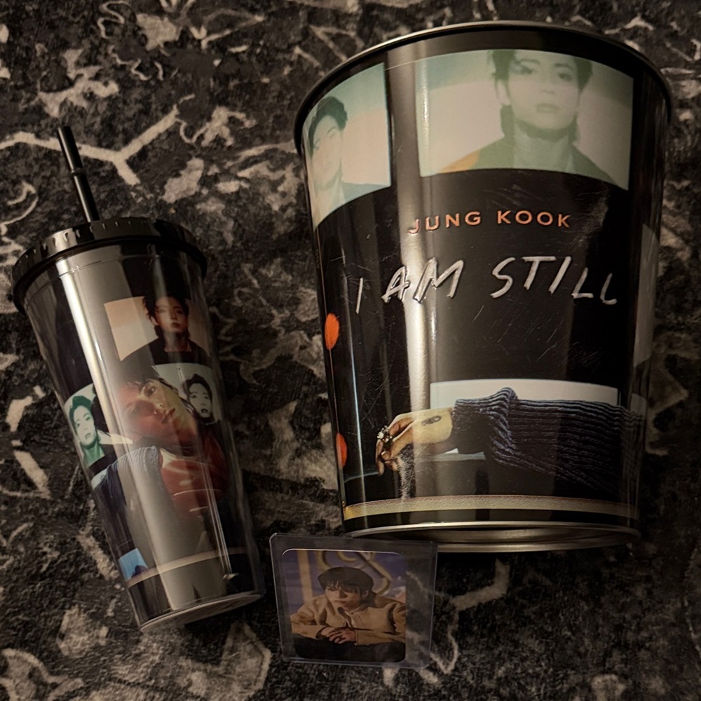 Jung Kook two popcorn buckets and cup, photo card,